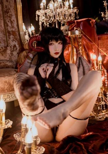 欧美鞭打屁股xxxxbdsm_超清免费在线播放