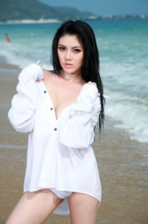 色婷婷av一区二区三区张_电影无删减版