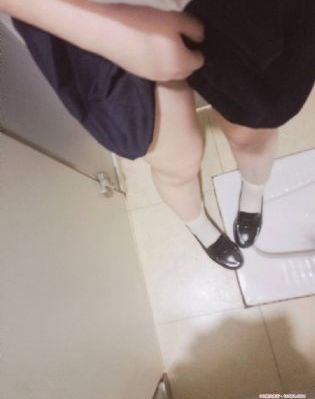 蜜桃久久av_高清免费高清观看