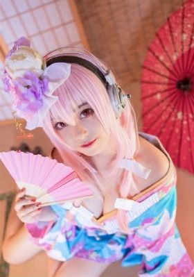香蕉大美女天天爱天天做_超清全集免费播放