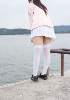 免费看黄的软件在线看免费观_BD英语在线播放观看