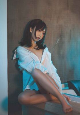 亚洲国产你懂的_午夜在线观看完整版